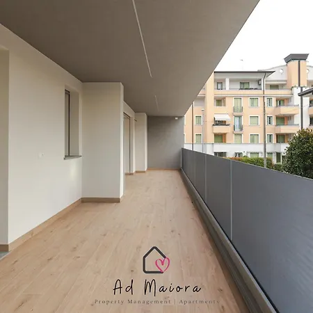 Eliseo Con Posto Auto E Terrazza A Due Passi Dall'ospedale Civile * 포르데노네